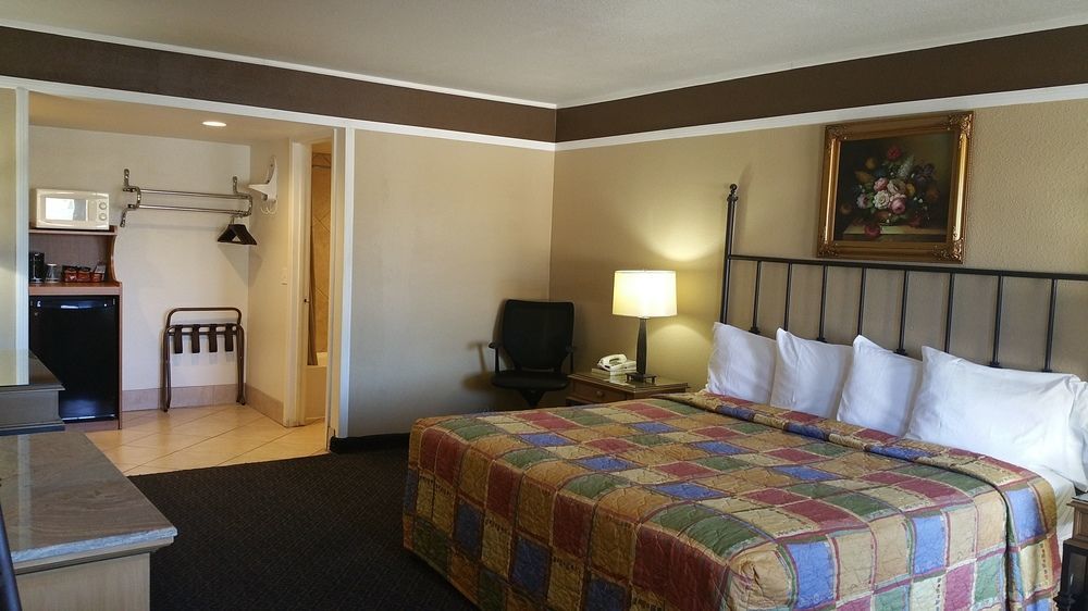 كوتنوود Verde Valley Inn المظهر الخارجي الصورة