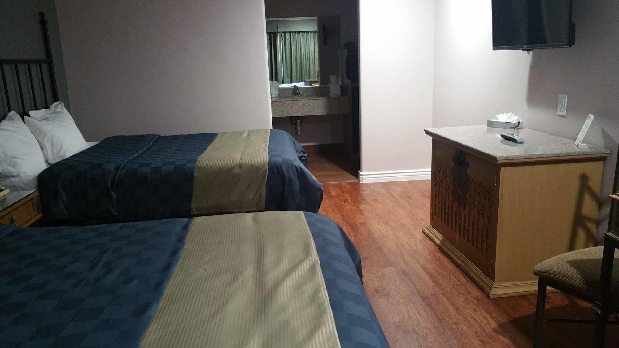 كوتنوود Verde Valley Inn المظهر الخارجي الصورة