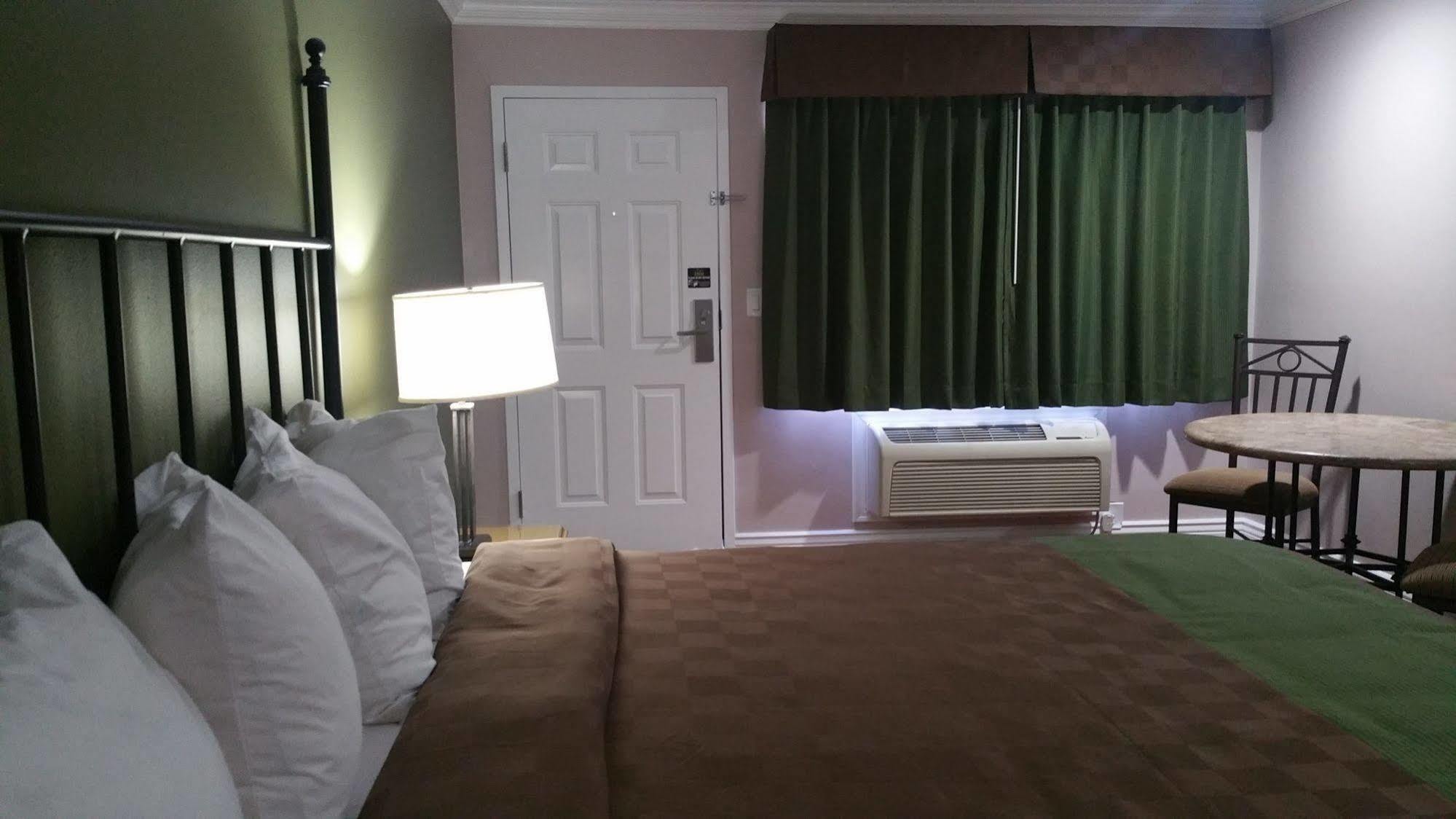 كوتنوود Verde Valley Inn المظهر الخارجي الصورة