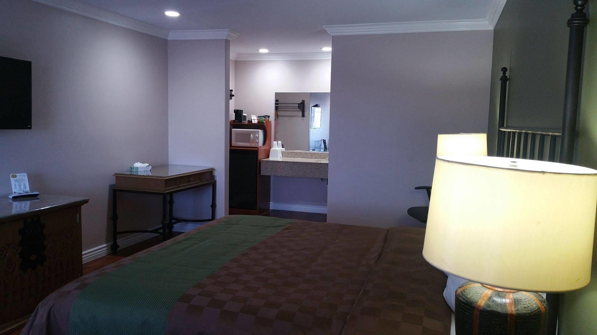 كوتنوود Verde Valley Inn المظهر الخارجي الصورة